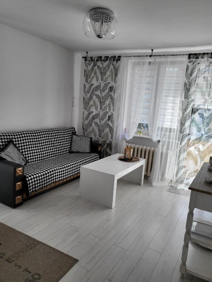 Zorzy Przy Instytucie Kardiologii Anin Apartment